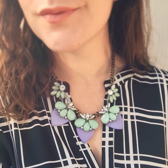 *Final Price Reduction* BaubleBar Purple & Mint Statement Necklace - Picture 3 of 3